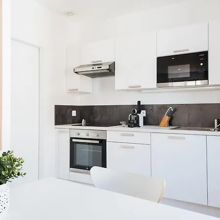 Luckey Homes - Rue Des Rancy Apartment